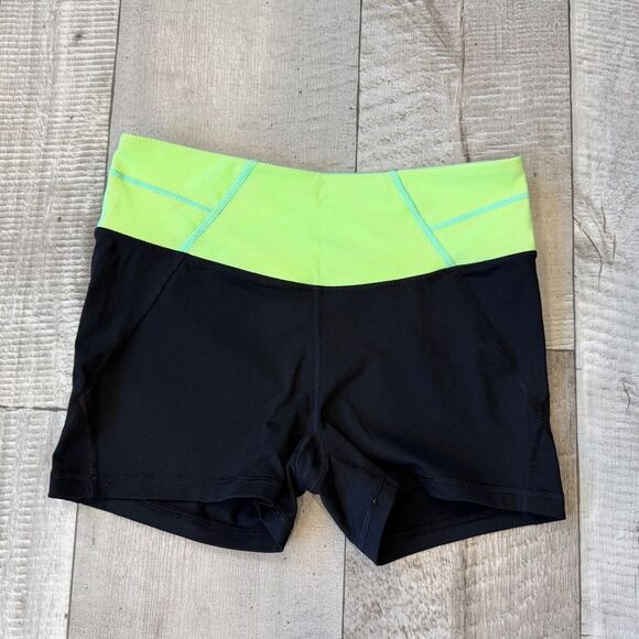 Victorias Secret Sport Supermodel Short - Picture 1 of 4